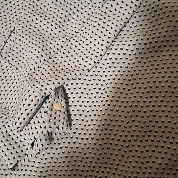 Talbot's beautiful vneck sheen longsleeve blouse with button wrists cuffs - Picture 2 of 4